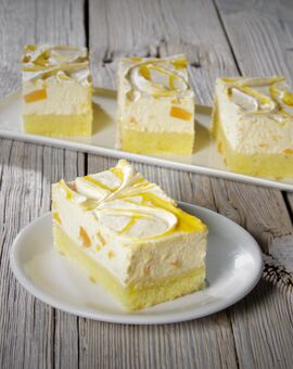Mascarpone-Pfirsich-Schnitte