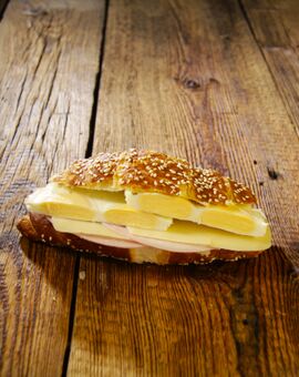 Laugencroissant Ham & Egg