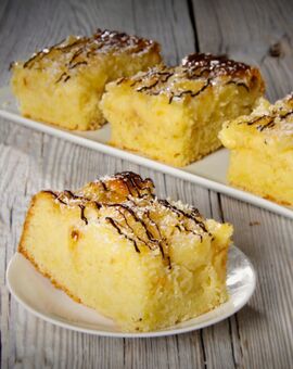 Ananas-Kokos-Schnitte